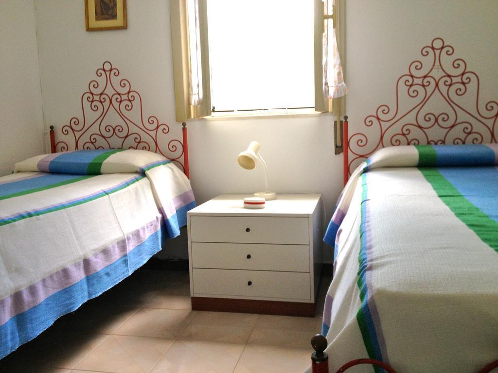 Sea'S Chalet Fontane Bianche Room photo